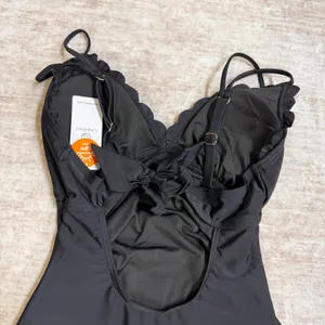 Charmo Women’s Medium UPF 50 Black One Piece Swimsuit Scallop Triangle Cut out thumbnail 6
