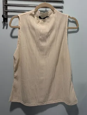 LILLUSORY Mock Neck Sleeveless Top Cream XL Minimalist Work‎ Office Casual thumbnail 1