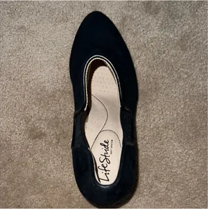 Women’s Black Heeled Booties thumbnail 3