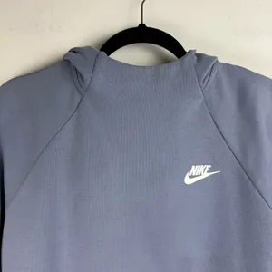 Nike Sportswear Tech Fleece Hoodie Purple Sz Medium Cropped thumbnail 7
