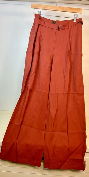 NWT Moon River Men's Wide-Leg Chinos in Rust Red with Matching Belt sz Med thumbnail 1