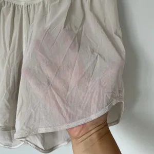 Lululemon Nulu Mesh High Rise Athletic shorts Beige Tan Lightweight Size 4 thumbnail 6