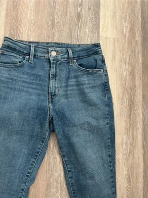 Levi’s High Rise Skinny Stretch Jeans Women’s W30 L28 Medium Wash Denim thumbnail 6