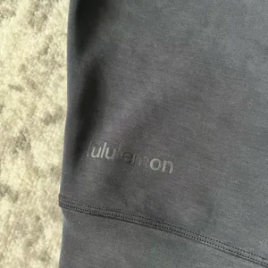 Lululemon Perfectly Oversized Cropped Crew *Softstreme thumbnail 4