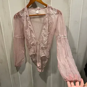 Cute sexy pink blush lace mesh bodysuit deep v-neck Victoria’s Secret festival thumbnail 7