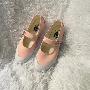 NEW cute kawaii Vans Women's Mary Jane buckle Sneaker flats thumbnail 2