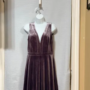 Lulus Mauve Velvet V-Neck Sleeveless Maxi Dress Size M Formal Gown thumbnail 9
