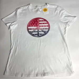 Life is Good Women's Peace and Love Logo Short Sleeve White Graphic Tee Sz M thumbnail 2