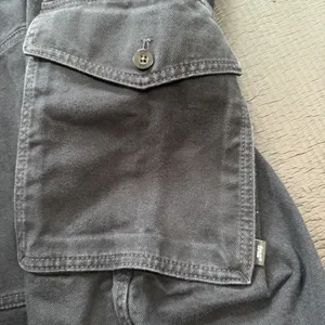 Women's TNA Aritzia Black Cargo Pant Supply Utility Baggy Fit Multi Pocketed thumbnail 4