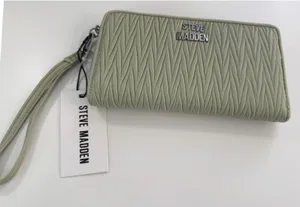 Steve Madden‎ BZIP-U Celery Green Quilted Zip Around Wristlet Wallet NEW FLAWED thumbnail 1