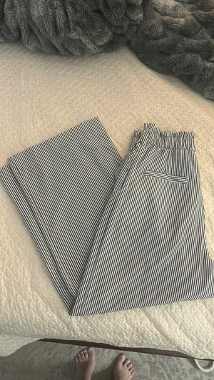 H&M Paper bag seersucker cropped pants thumbnail 2