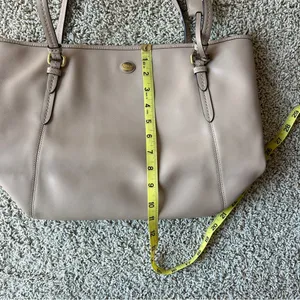 Coach Leather Handbag Purse Tote Bag Outlet Tan Beige thumbnail 14
