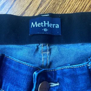 🩷 3/$18 met Hera skinny distressed jeans dark blue denim thumbnail 2