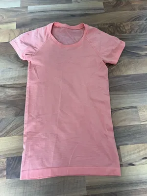 Lululemon Swiftly Tech short sleeve orange thumbnail 1