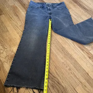 Levis‎ Superlow Flare Jeans Faded Black Raw Hem Size 33 Low Rise Y2K Denim thumbnail 4