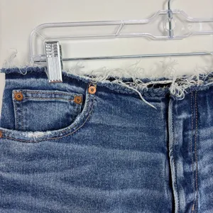 American Eagle Stretch 90s Boyfriend Denim Shorts Frayed Waist High Rise Size 10 thumbnail 2