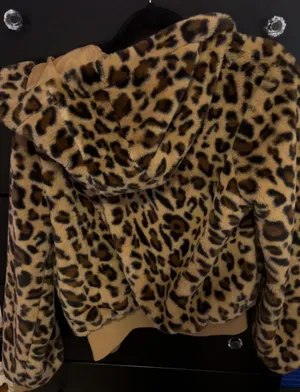 HYFVE Fuzzy Cheatah Print jacket thumbnail 2