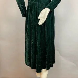 Vintage Crushed Velvet Dress Green Lace Collar Lanz Long Sleeve Christmas Party‎ thumbnail 8