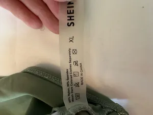 Two piece large/extra thumbnail 3