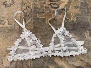 Etam White Sheer White Floral Bralette Sz S NEW thumbnail 1