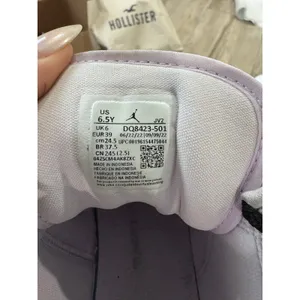 Nike Air Jordan 1 Mid GS Purple White Black Sneakers Youth 6.5Y Lavender Retro thumbnail 8