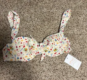 NWT Dippin Daisys Bikini Top thumbnail 1