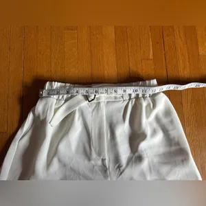 Dolce Cabo White Elastic Waist Buckle Shorts, Size L, NWT thumbnail 6