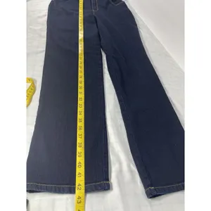 Gloria Vanderbilt Women’s Dark Wash Blue Denim Straight Leg Mid Rise Jeans 10 thumbnail 2