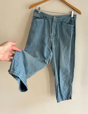 Vintage bill Blass high waisted denim capris thumbnail 1