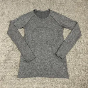Lululemon Swiftly Tech Shirt Long Sleeve Womens 8 Gray Top Athletic Stretch thumbnail 1