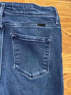 KanCan Button Fly Skinny Jeans Juniors Size 9 Waist Size 28 Dark Wash Stretchy thumbnail 11