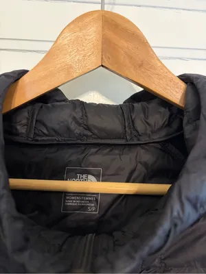 The North Face Endeavor Black Thermoball PrimaLoft Quilted Jacket thumbnail 4