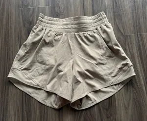 Lululemon Hotty Hot Shorts thumbnail 2