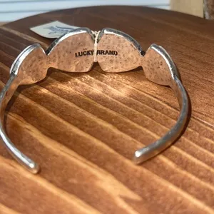 ☀️Lucky Brand Silver And Stone Bangle Cuff Bracelet NEW WITH TAGS Amber Co… thumbnail 3