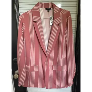 NWT Torrid Lightweight Boyfriend Blazer Pink/ White/ Stripe Size 2X thumbnail 2