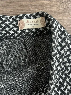 Altar’d State Black White Geometric Tweed High Rise Wrap Skort Shorts Skirt thumbnail 3