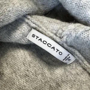 staccato Women’s light Grey Hoodie drawstring ribbed small soft sleep gym thumbnail 2