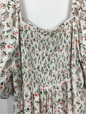 Old Navy Floral Smocked Back Puff Sleeve Size 3X thumbnail 10