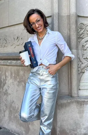NWT Abercrombie & Fitch 90s ultra high rise Vegan leather straight jeans in silver. Size 28 thumbnail 4