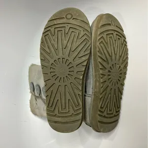 UGG Bailey triple button shearling boots size‎ 7 thumbnail 9