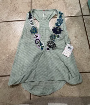 Free people top thumbnail 1