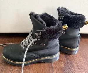 Black Dr. Martens 1460 Serena collar boots with faux fur lining, size US 8 thumbnail 1