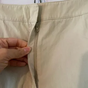 Abercrombie & Fitch Cream Tan Barrel Leg Khaki Pants Workwear Preppy Women's 29 thumbnail 3