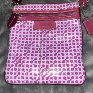 Coach Signature‎ Pink Gramercy Op Art Messenger Crossbody Purse thumbnail 2