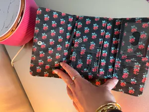 Vera Bradley wallet thumbnail 2