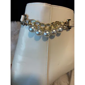 Cream Faux Leather Pearl Chain Ankle Boots Pointed Toe Stiletto Heel Size 39 thumbnail 2