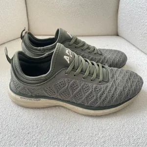 APL Techloom Wave Phantom Sneakers in Fatigue Green Women’s US 10 thumbnail 4