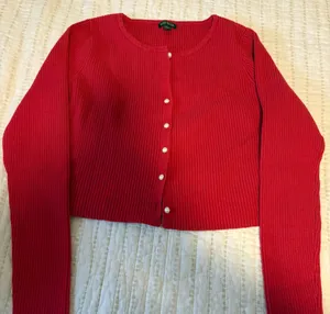 Red Cardigan Size L thumbnail 1