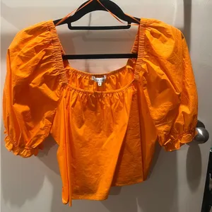 orange puffy english factory top size M thumbnail 1
