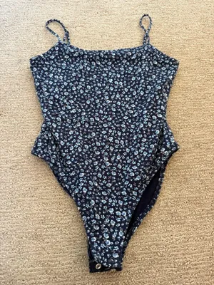 Old Navy Bodysuit thumbnail 1